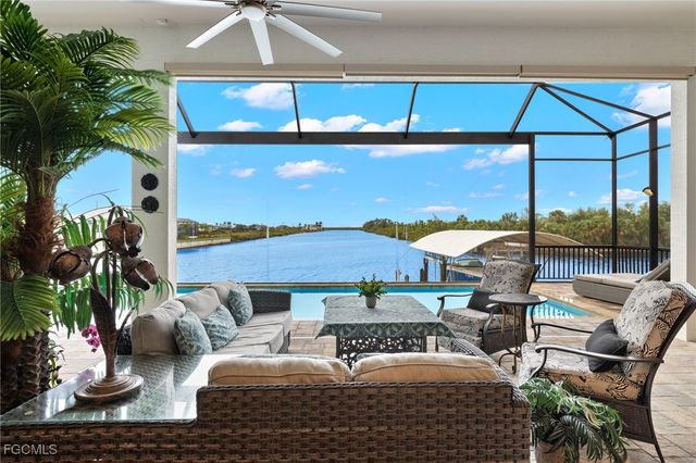 1806 Old Burnt Store RD N, Cape Coral, FL 33993