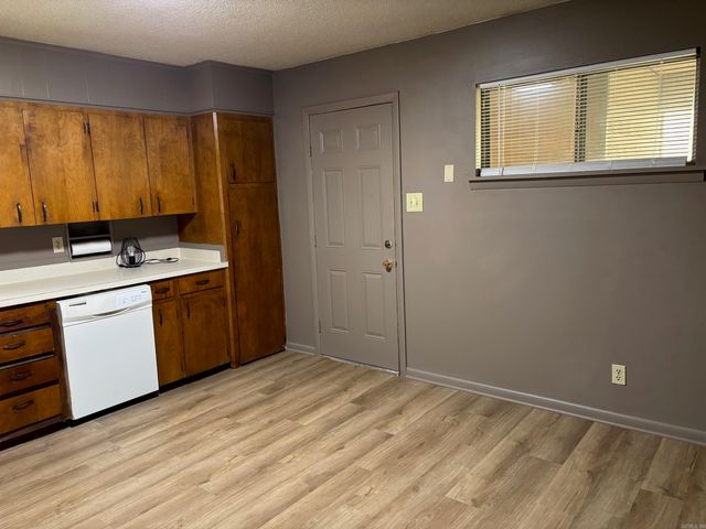 78 Somerset, North Little Rock, AR 72118