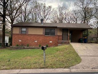78 Somerset, North Little Rock, AR 72118
