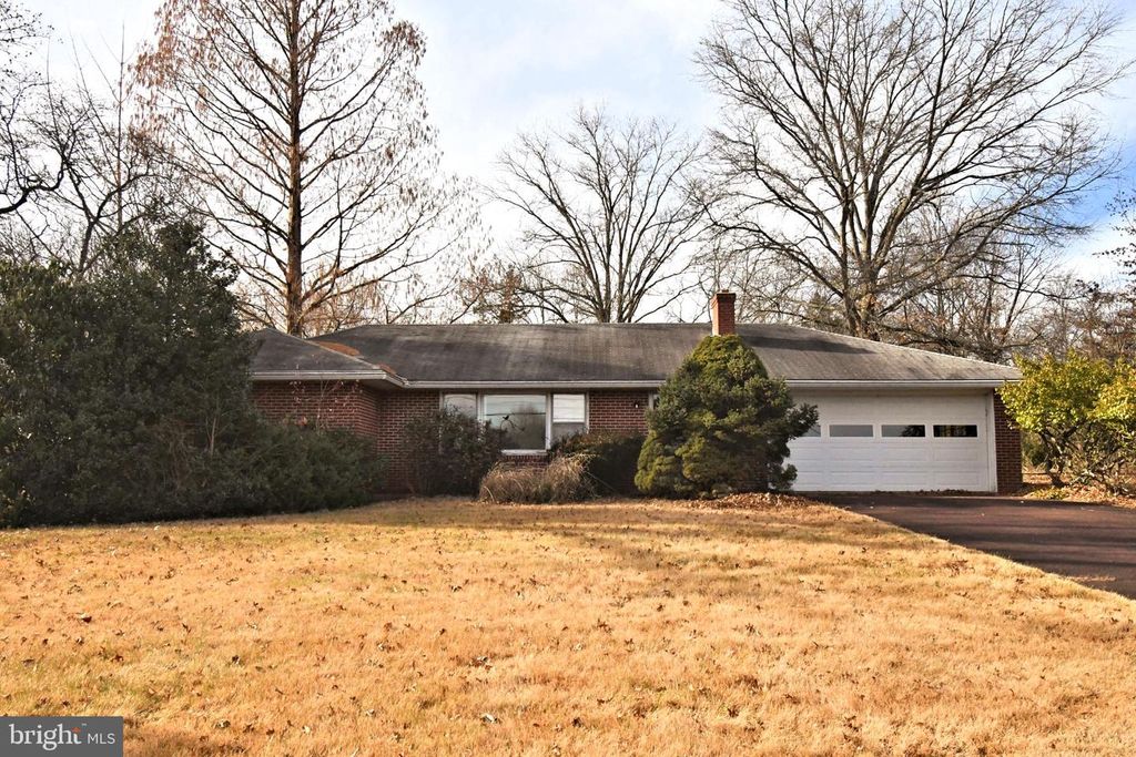 961 HARLEYSVILLE PIKE, Schwenksville, PA 19473