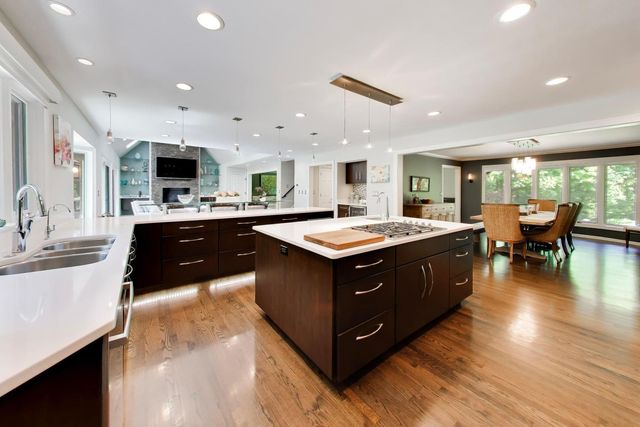 25291 N Saint Marys Road, Libertyville, IL 60048