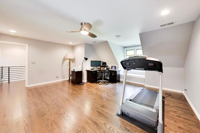 25291 N Saint Marys Road, Libertyville, IL 60048