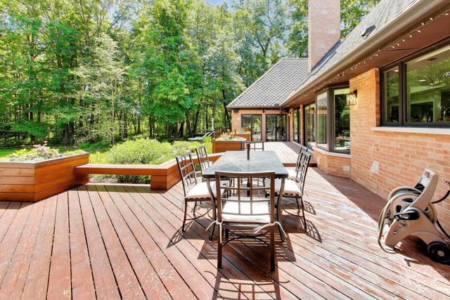 25291 N Saint Marys Road, Libertyville, IL 60048