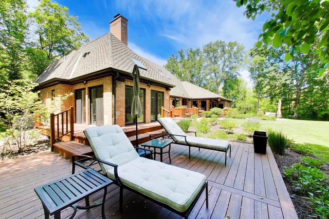 25291 N Saint Marys Road, Libertyville, IL 60048