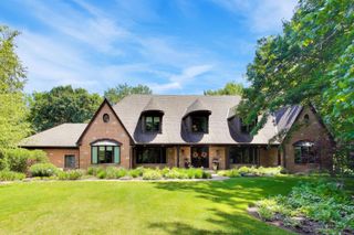 25291 N Saint Marys Road, Libertyville, IL 60048