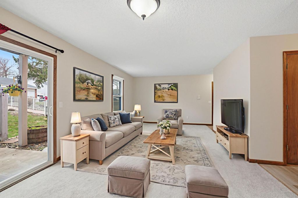 6333 Alderwood Circle B, Woodbury, MN 55125 — photo 3