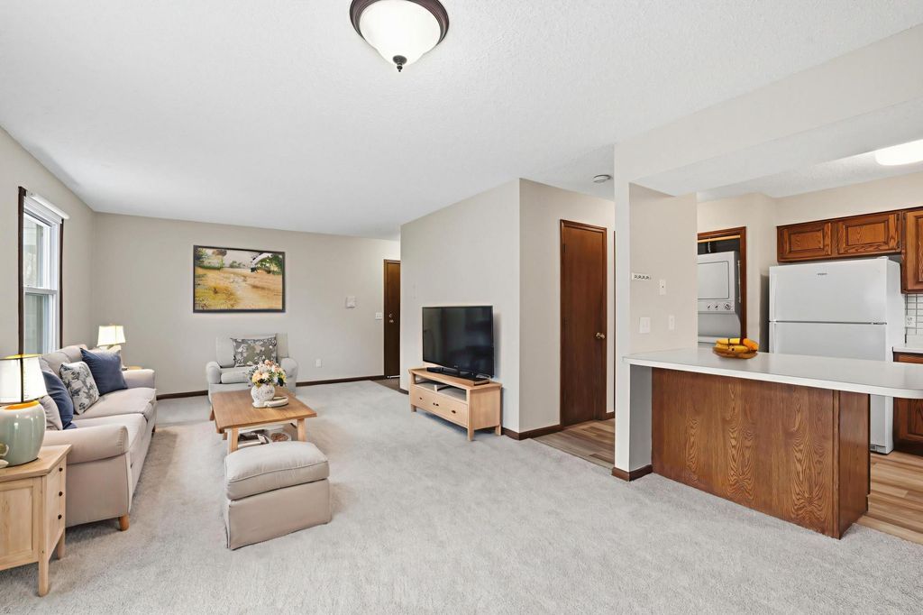 6333 Alderwood Circle B, Woodbury, MN 55125 — photo 4