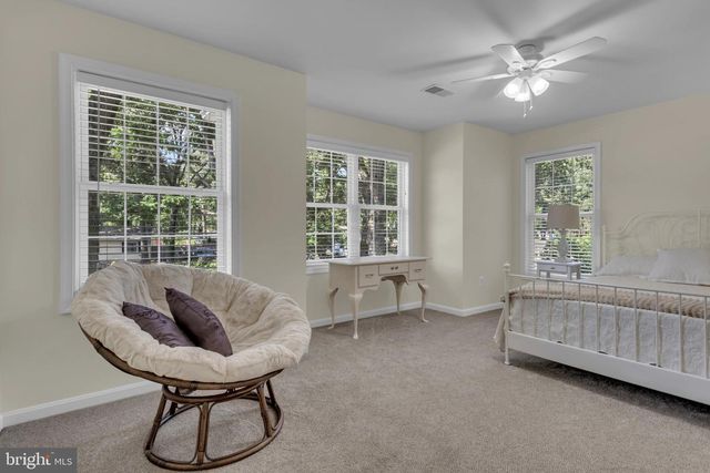 1009 BELGARDEN LN, Pasadena, MD 21122