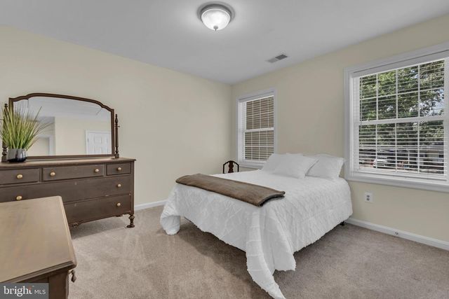 1009 BELGARDEN LN, Pasadena, MD 21122