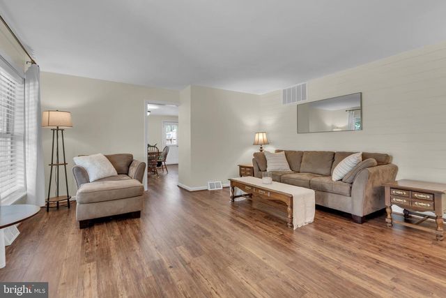 1009 BELGARDEN LN, Pasadena, MD 21122