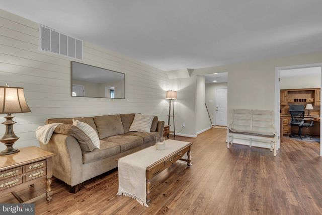 1009 BELGARDEN LN, Pasadena, MD 21122