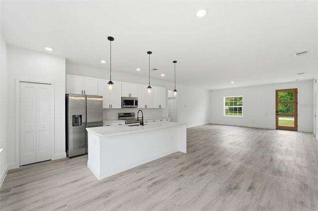 16390 SW 27TH TERRACE ROAD, Ocala, FL 34473