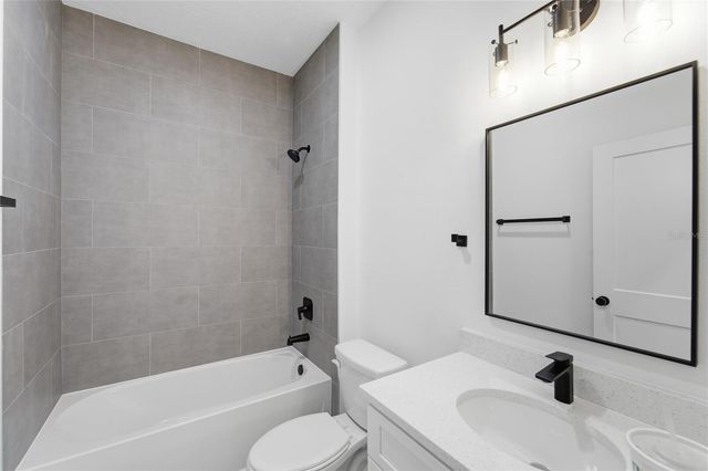 16390 SW 27TH TERRACE ROAD, Ocala, FL 34473