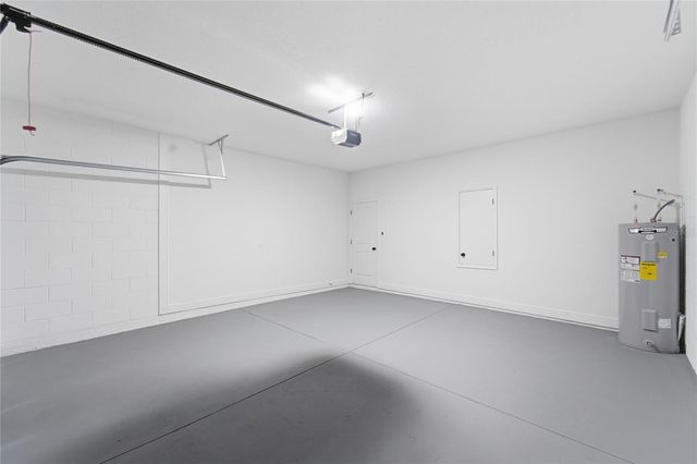 16390 SW 27TH TERRACE ROAD, Ocala, FL 34473