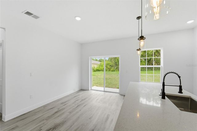 16390 SW 27TH TERRACE ROAD, Ocala, FL 34473