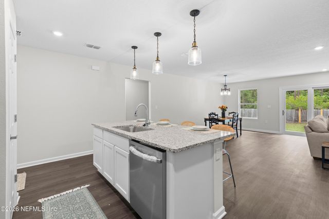 8222 FOXDALE Drive, Jacksonville, FL 32210