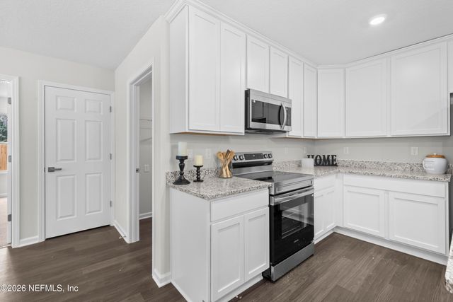 8222 FOXDALE Drive, Jacksonville, FL 32210