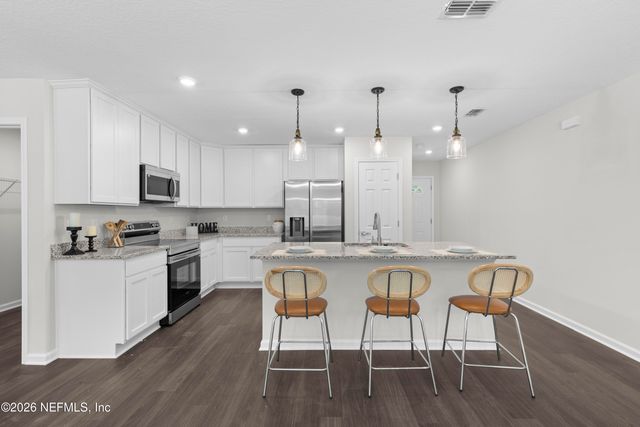 8222 FOXDALE Drive, Jacksonville, FL 32210