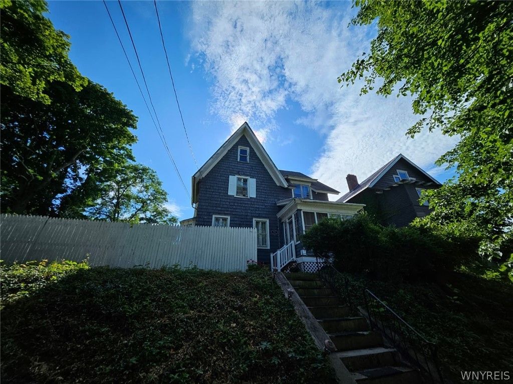 123 Stinard Avenue, Syracuse, NY 13207