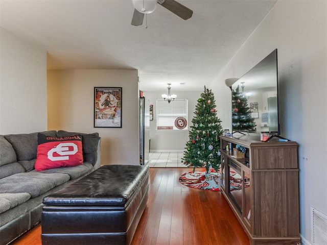 644 SW 1st Street, Moore, OK 73160