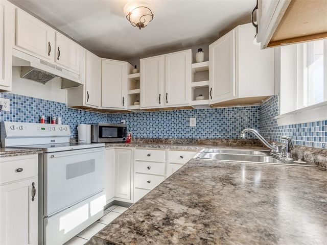 644 SW 1st Street, Moore, OK 73160