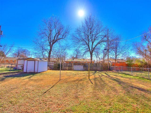644 SW 1st Street, Moore, OK 73160