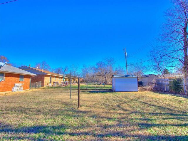 644 SW 1st Street, Moore, OK 73160