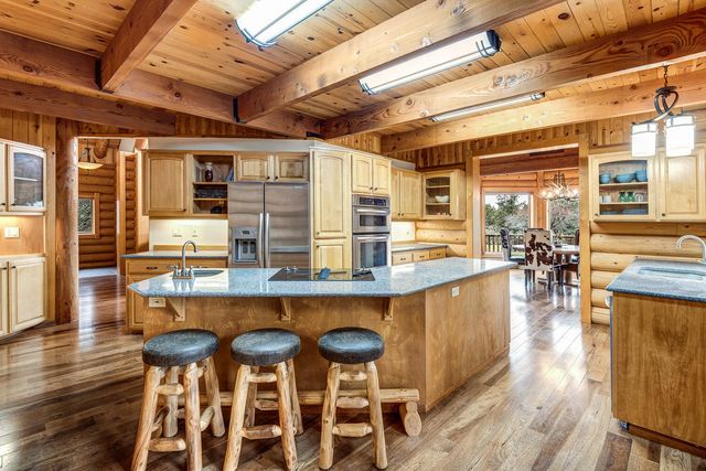 18070 Cascade Estates Drive, Bend, OR 97703