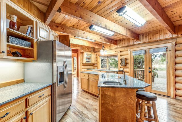 18070 Cascade Estates Drive, Bend, OR 97703