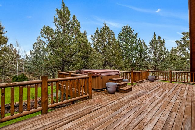 18070 Cascade Estates Drive, Bend, OR 97703