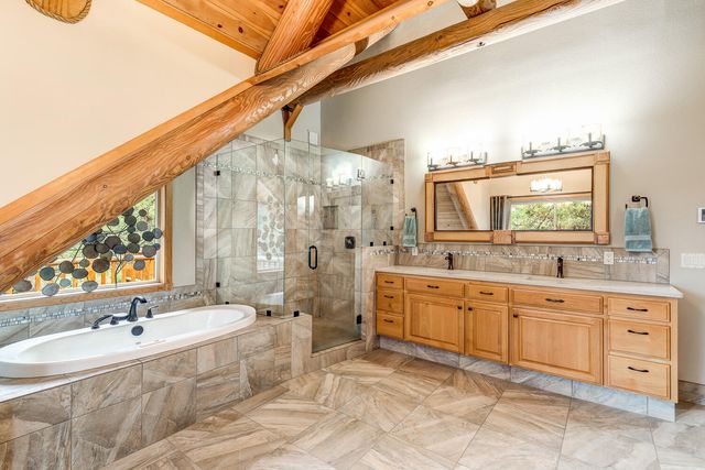 18070 Cascade Estates Drive, Bend, OR 97703