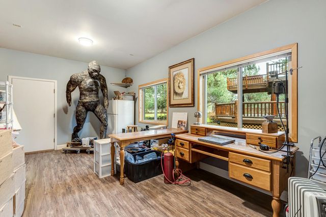 18070 Cascade Estates Drive, Bend, OR 97703