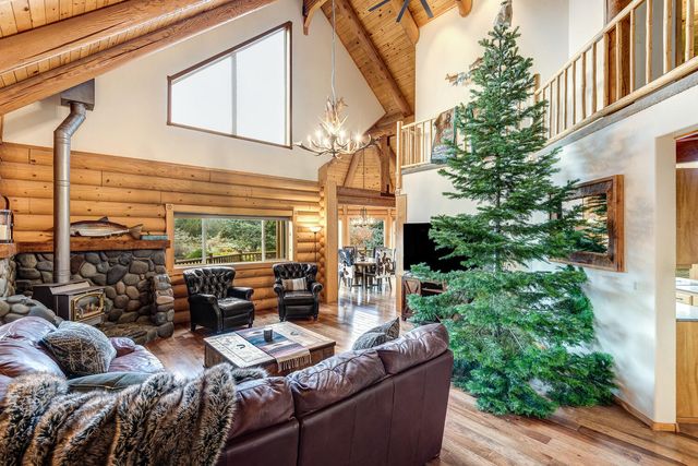 18070 Cascade Estates Drive, Bend, OR 97703