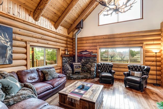 18070 Cascade Estates Drive, Bend, OR 97703