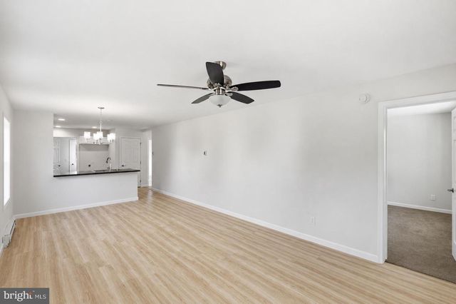 12 MARKET LANE, Marcus Hook, PA 19061