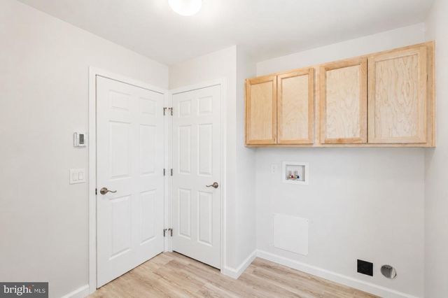 12 MARKET LANE, Marcus Hook, PA 19061