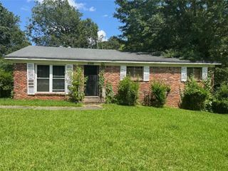 2356 COUNTY LINE SW Road, Atlanta, GA 30331