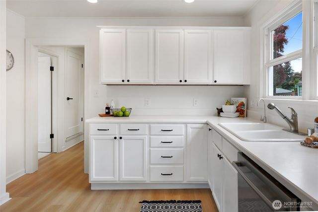 3006 NE 133rd Street, Seattle, WA 98125
