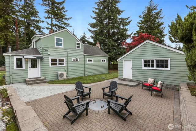 3006 NE 133rd Street, Seattle, WA 98125