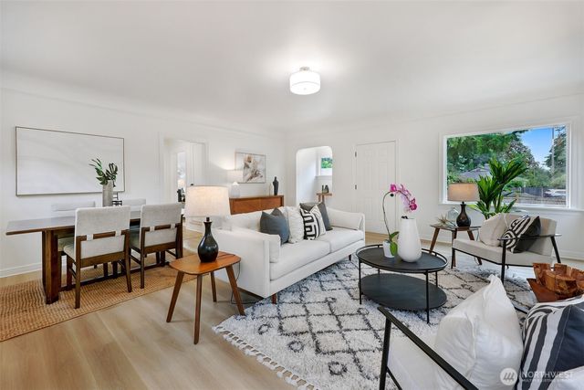 3006 NE 133rd Street, Seattle, WA 98125