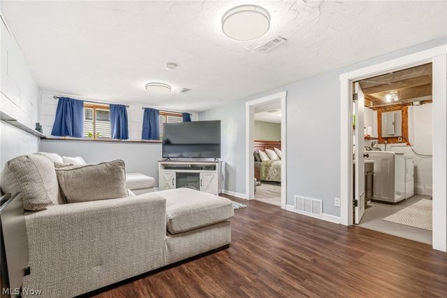 2533 W 37th Street, Lorain, OH 44053