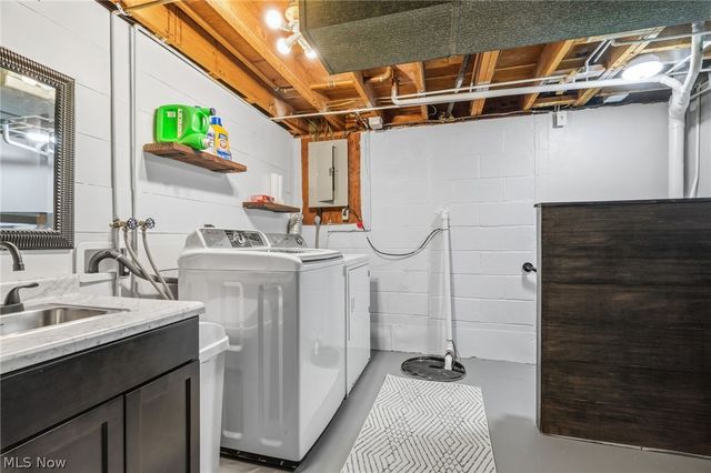 2533 W 37th Street, Lorain, OH 44053