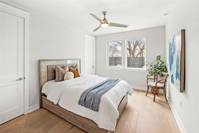 5002 Pecan Springs RD 8, Austin, TX 78723