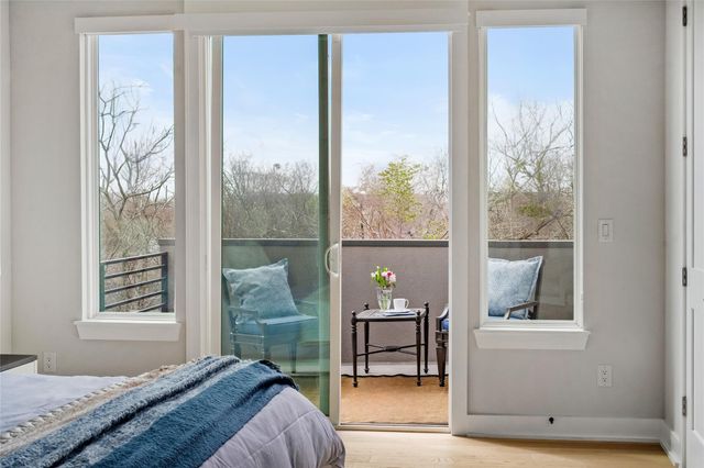 5002 Pecan Springs RD 8, Austin, TX 78723