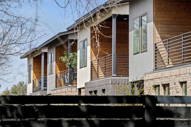 5002 Pecan Springs RD 8, Austin, TX 78723