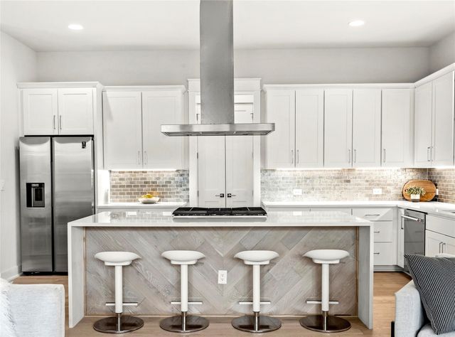 5002 Pecan Springs RD 8, Austin, TX 78723