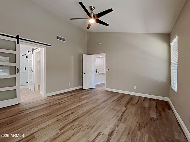 9033 W VOGEL Avenue, Peoria, AZ 85345