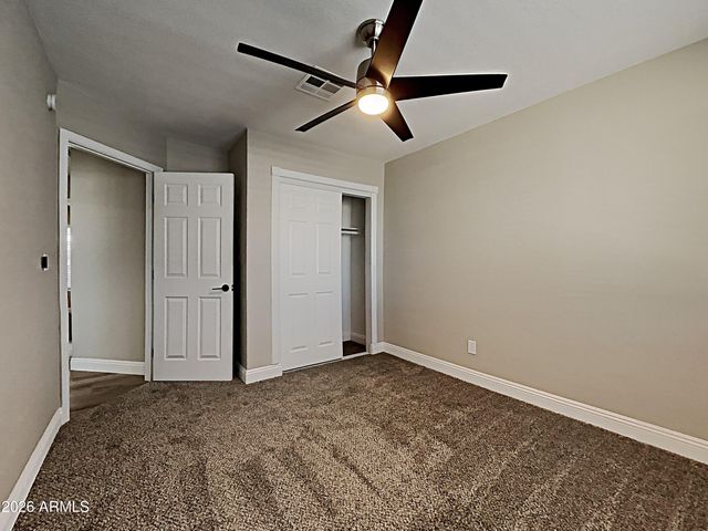 9033 W VOGEL Avenue, Peoria, AZ 85345