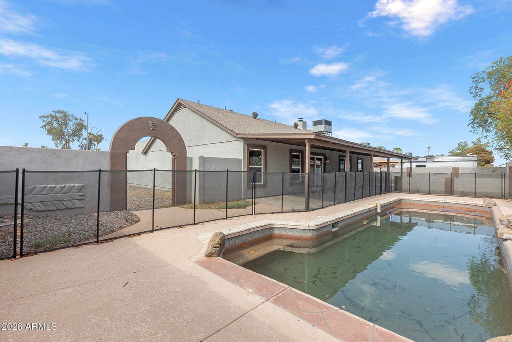 9033 W VOGEL Avenue, Peoria, AZ 85345 — photo 5