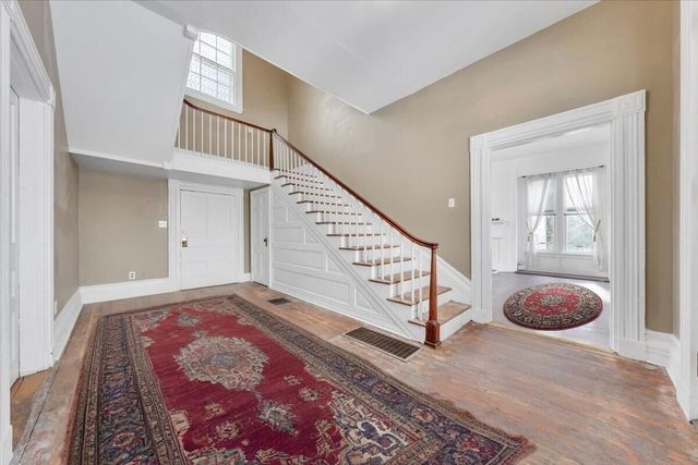 621 10th ST, Roanoke, VA 24016